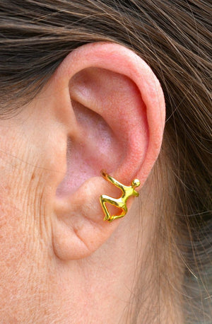 ear cuff climbing man gold