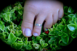 toe ring silver double band 